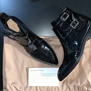 Authentic Gianvito Rossi patent leather bootie